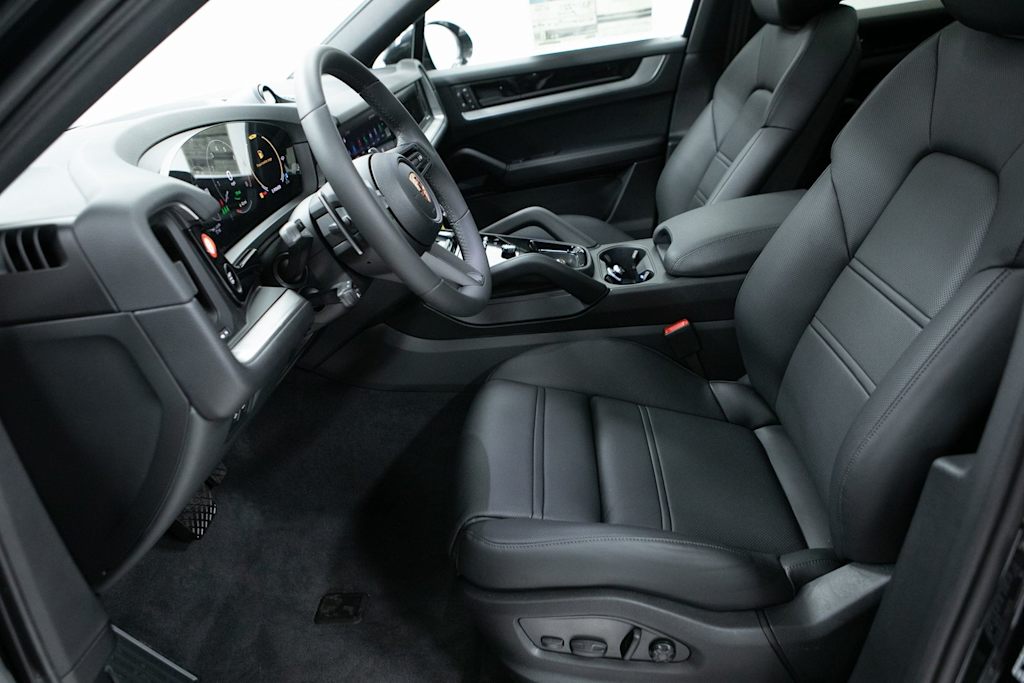 Thumbnail: 2026 Porsche Cayenne - 9