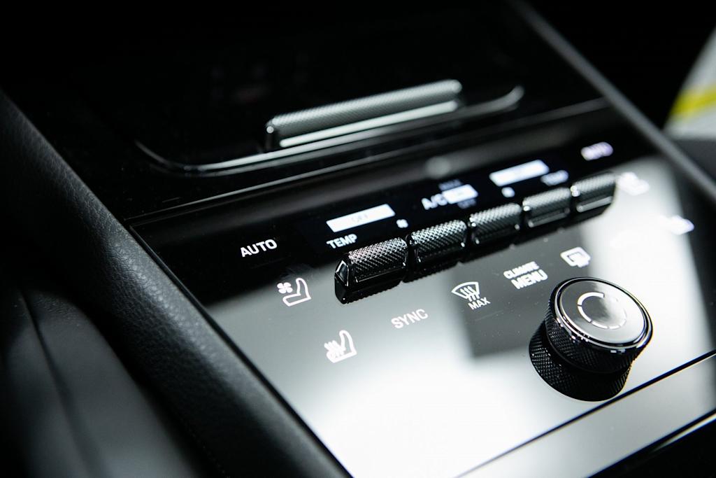 Thumbnail: 2026 Porsche Cayenne - 26