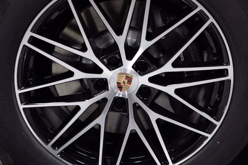 Thumbnail: 2026 Porsche Cayenne - 7