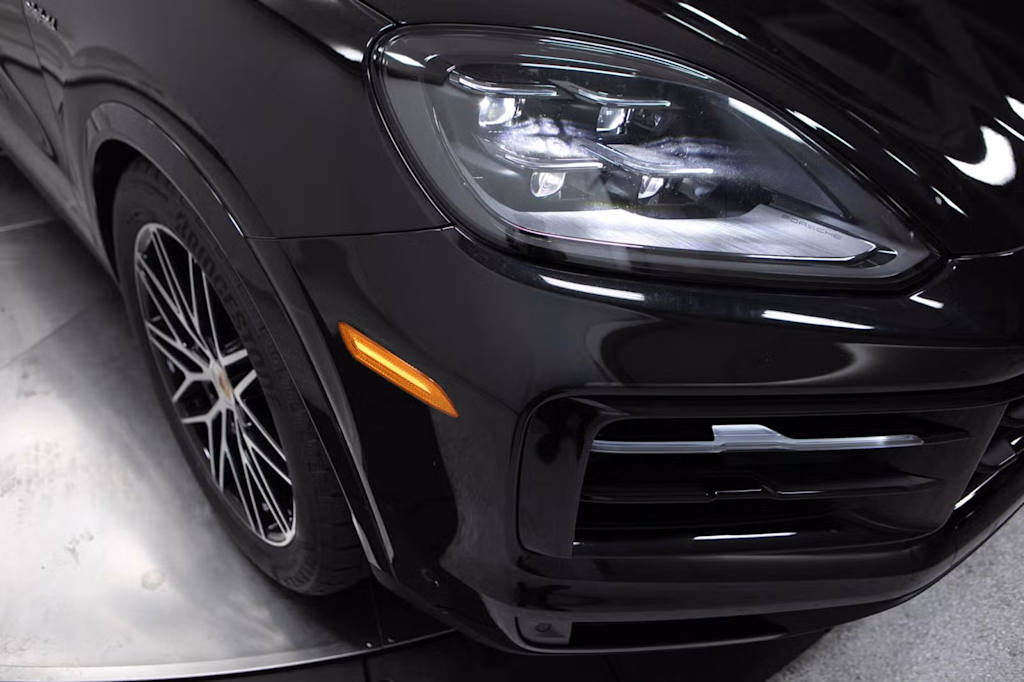 Thumbnail: 2026 Porsche Cayenne - 6