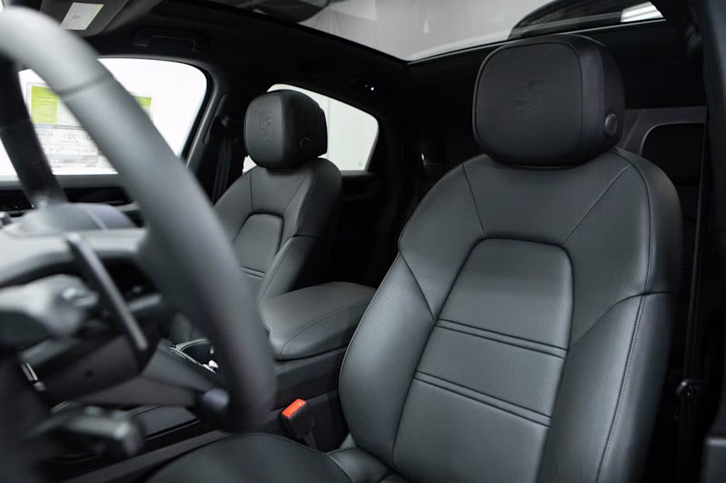Thumbnail: 2026 Porsche Cayenne - 9
