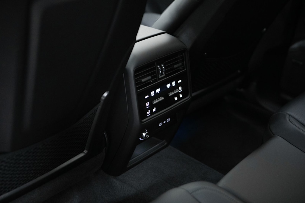 Thumbnail: 2026 Porsche Cayenne - 35