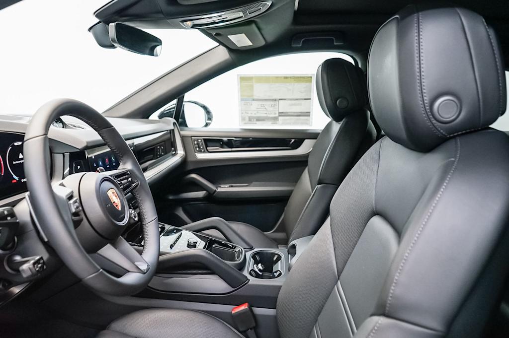 Thumbnail: 2026 Porsche Cayenne - 27