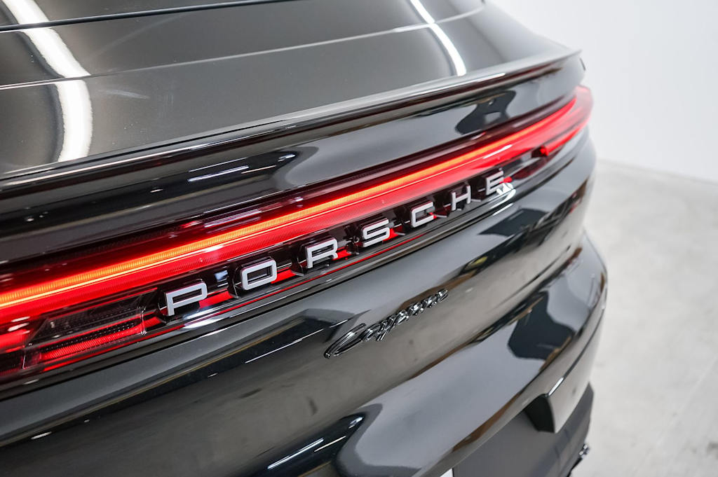 Thumbnail: 2026 Porsche Cayenne - 7