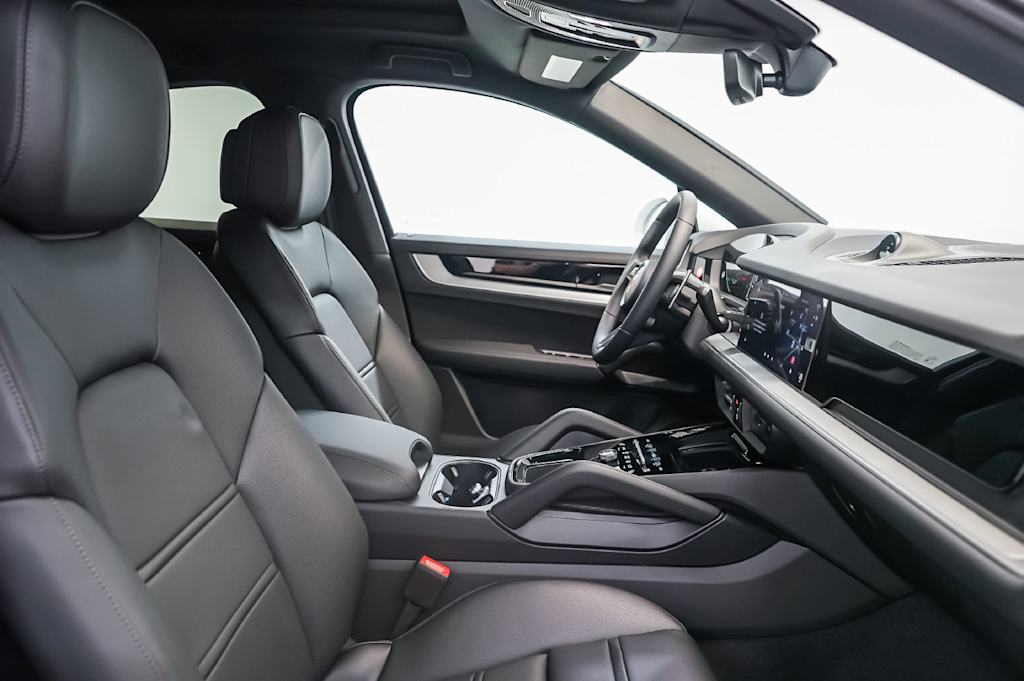 Thumbnail: 2026 Porsche Cayenne - 12