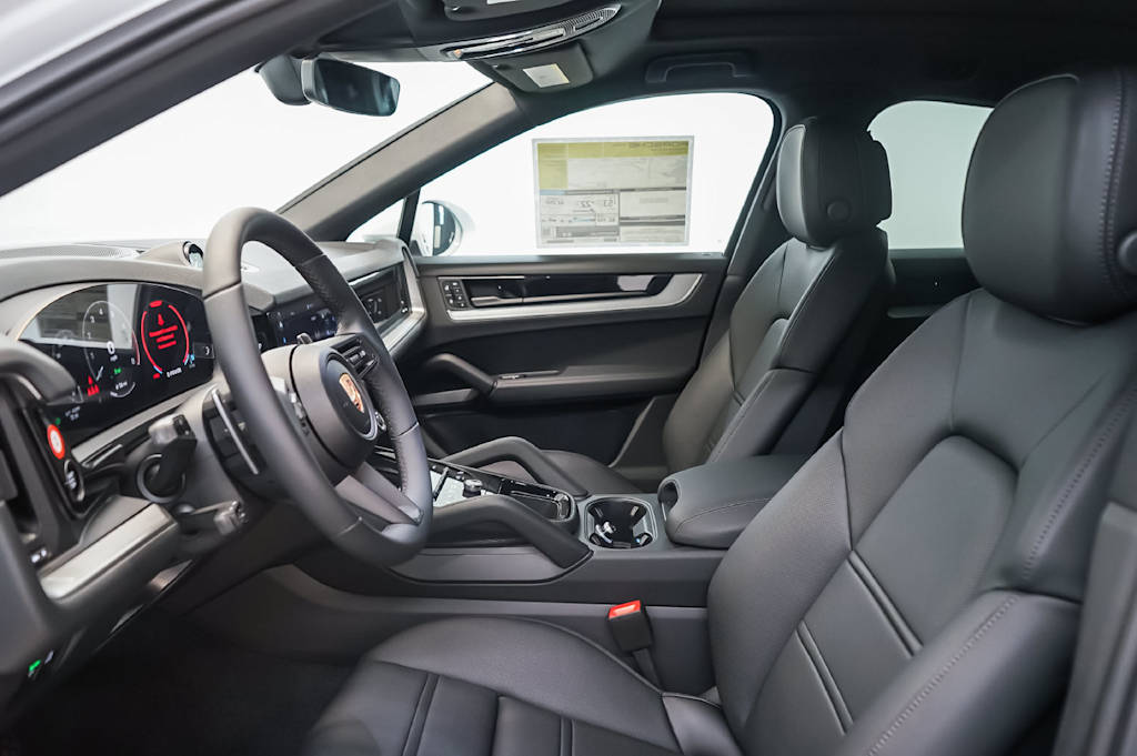 Thumbnail: 2026 Porsche Cayenne - 27