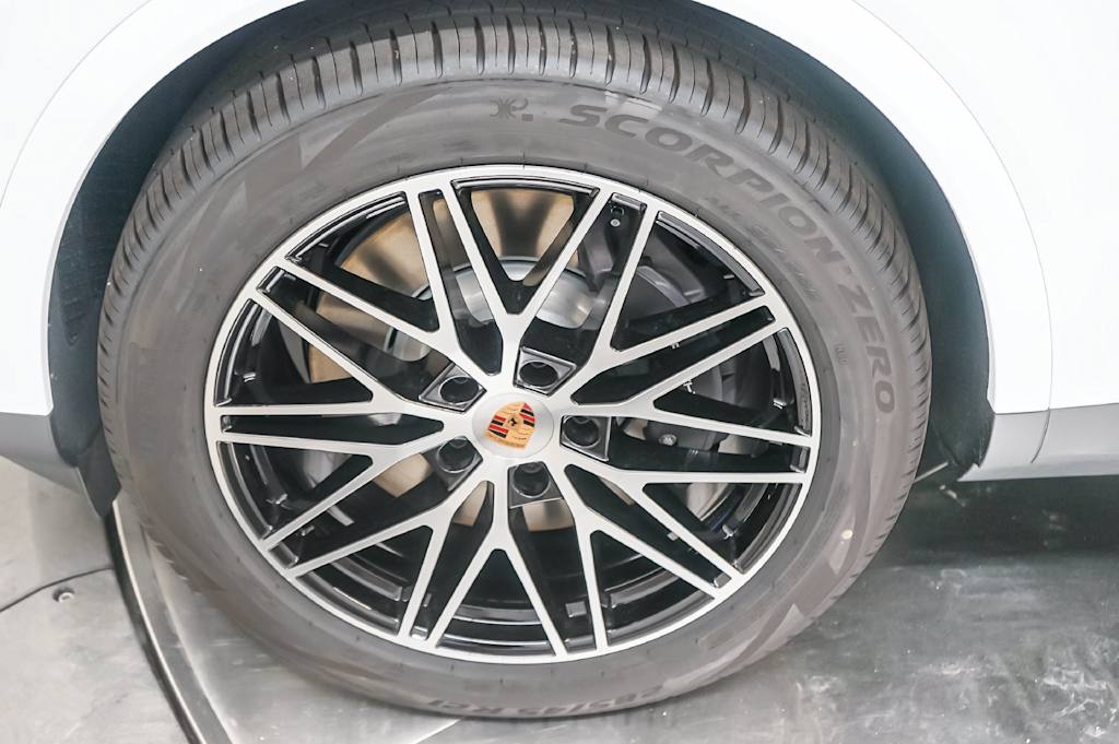 Thumbnail: 2026 Porsche Cayenne - 23