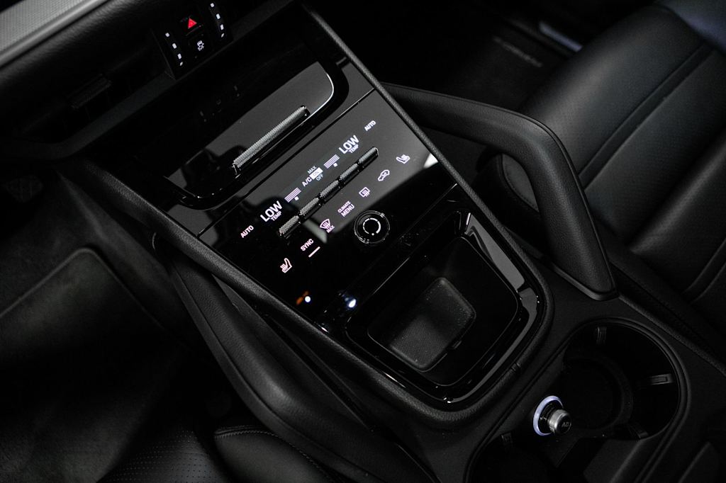 Thumbnail: 2024 Porsche Cayenne - 11
