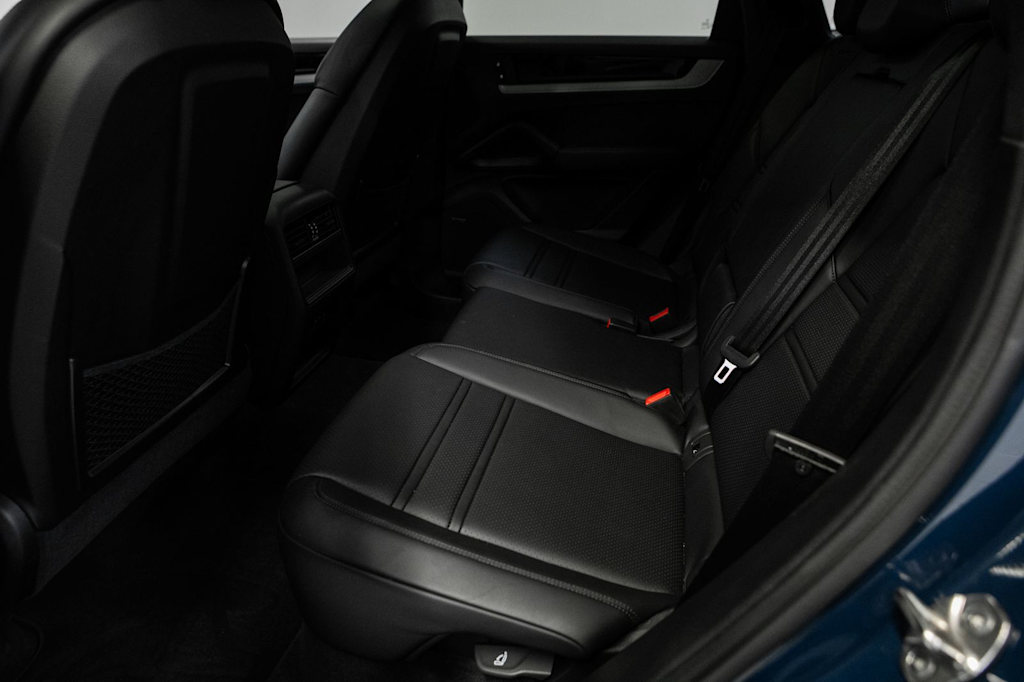 Thumbnail: 2024 Porsche Cayenne - 10
