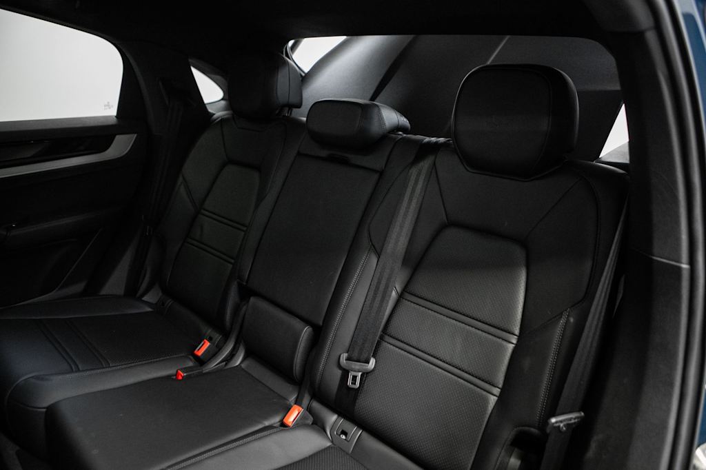 Thumbnail: 2024 Porsche Cayenne - 34
