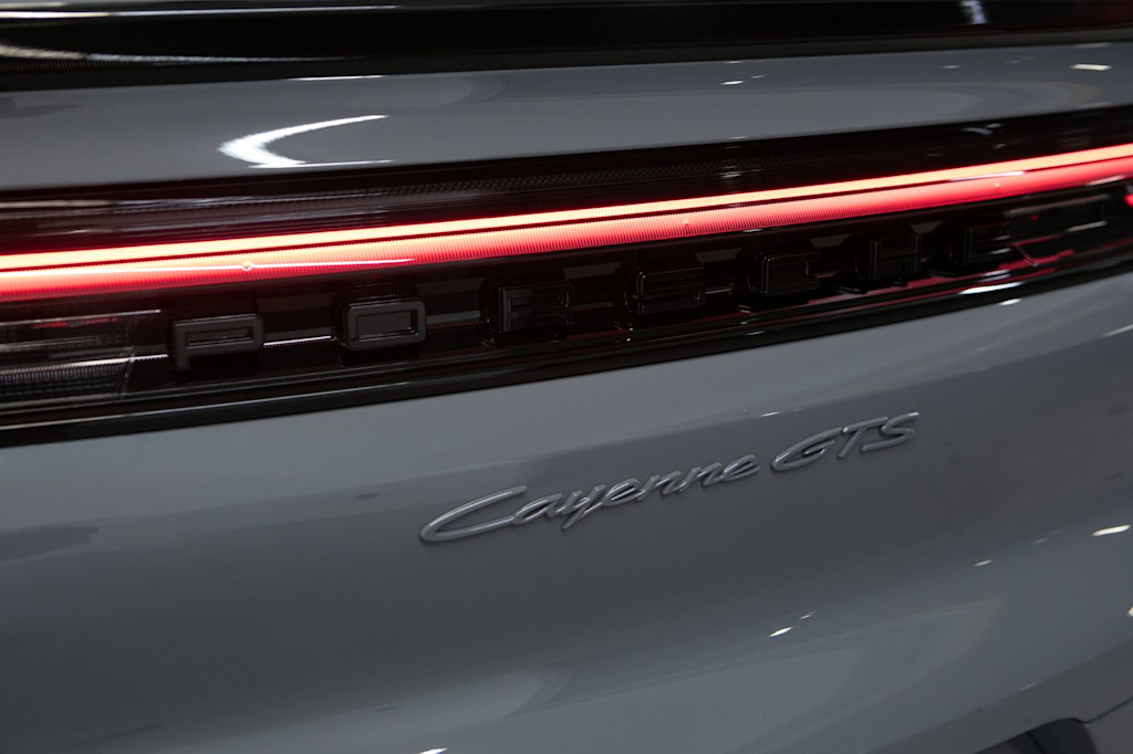 Thumbnail: 2026 Porsche Cayenne - 38