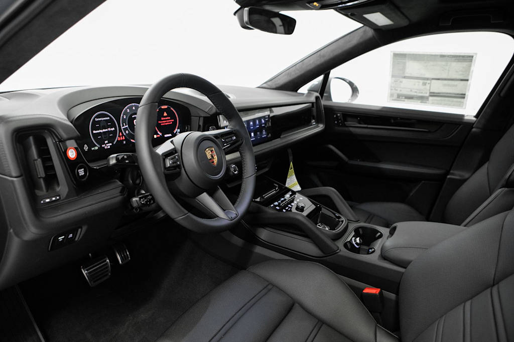Thumbnail: 2026 Porsche Cayenne - 2