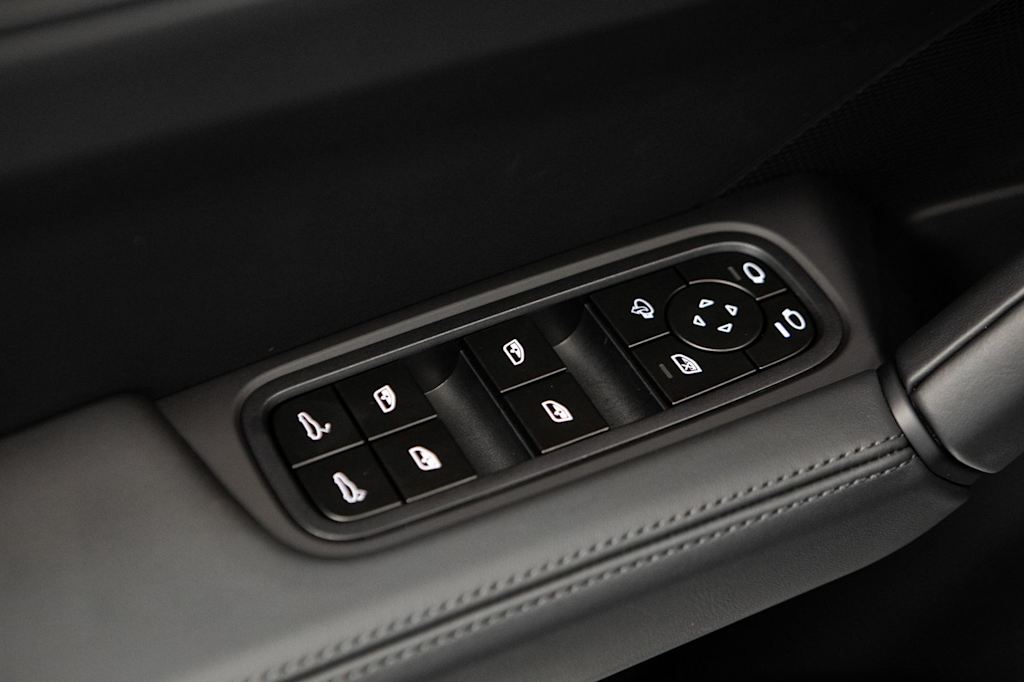 Thumbnail: 2026 Porsche Cayenne - 23