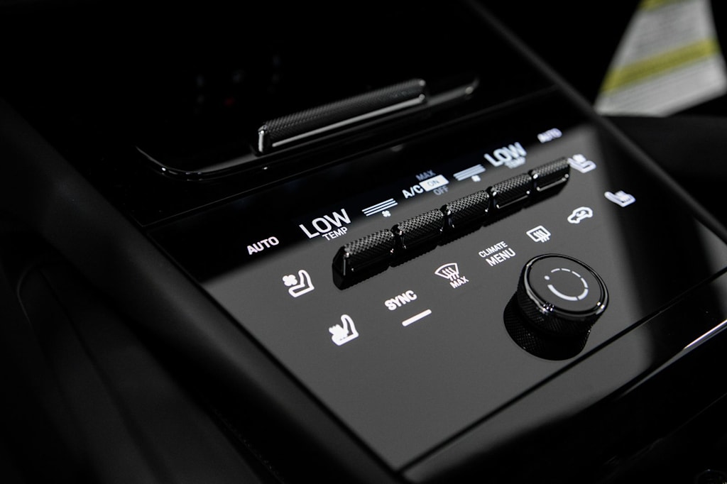 Thumbnail: 2026 Porsche Cayenne - 26