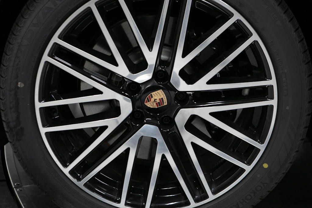 Thumbnail: 2026 Porsche Cayenne - 8