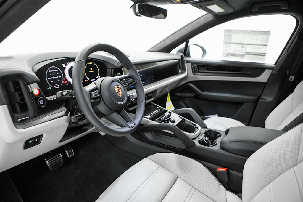 Thumbnail: 2026 Porsche Cayenne - 2