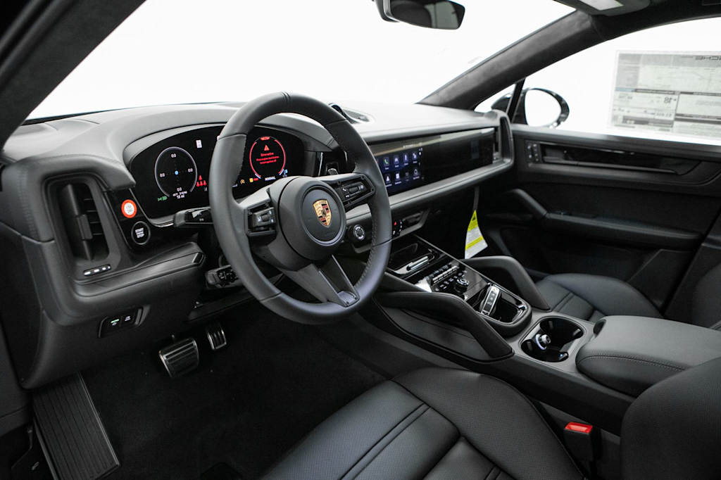 Thumbnail: 2026 Porsche Cayenne - 2