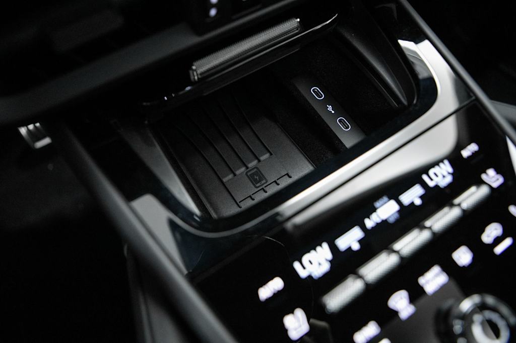 Thumbnail: 2026 Porsche Cayenne - 32