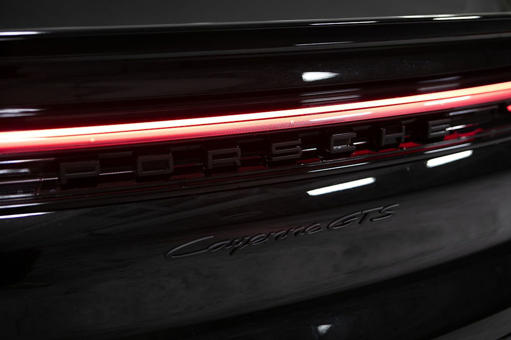 Thumbnail: 2026 Porsche Cayenne - 24