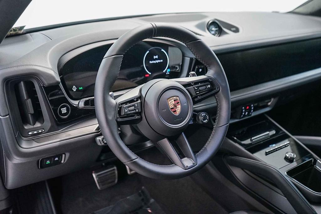 Thumbnail: 2026 Porsche Cayenne - 2