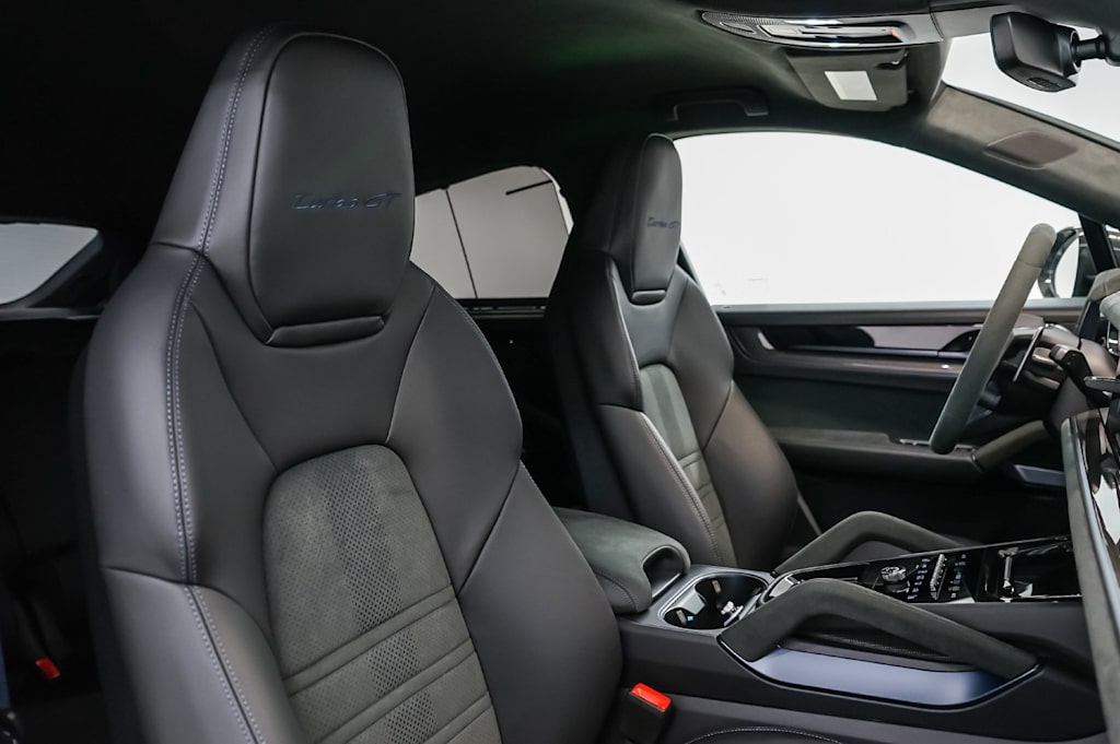 Thumbnail: 2026 Porsche Cayenne - 12