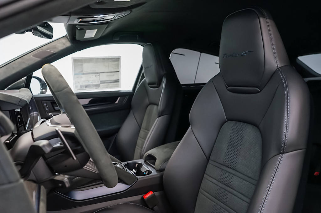 Thumbnail: 2026 Porsche Cayenne - 11