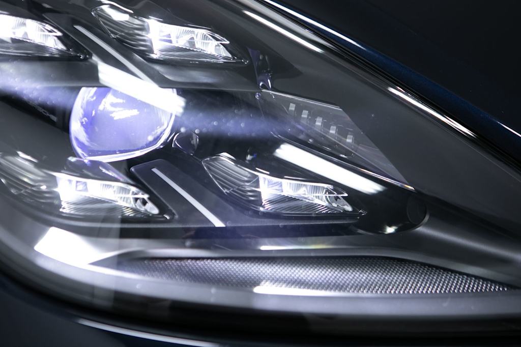 Thumbnail: 2023 Porsche Cayenne - 20