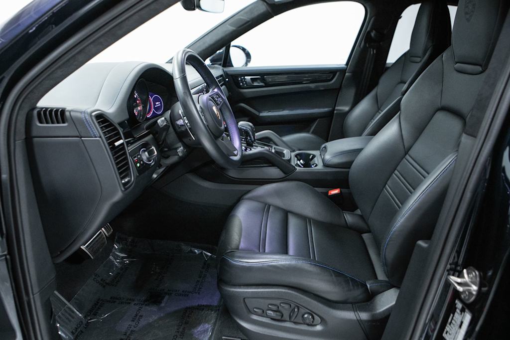 Thumbnail: 2023 Porsche Cayenne - 7