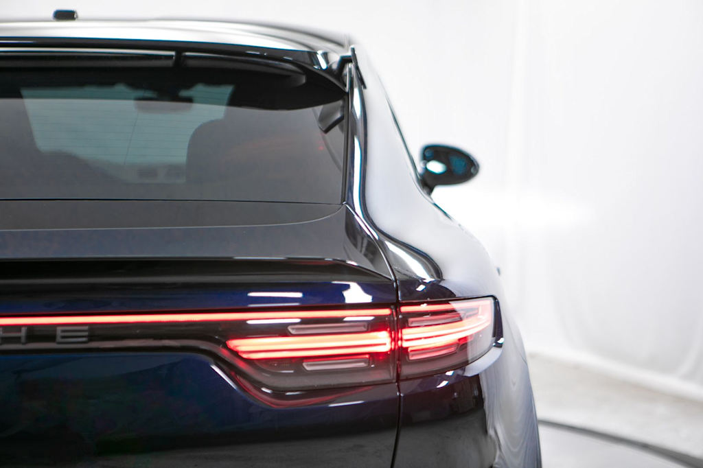 Thumbnail: 2023 Porsche Cayenne - 25