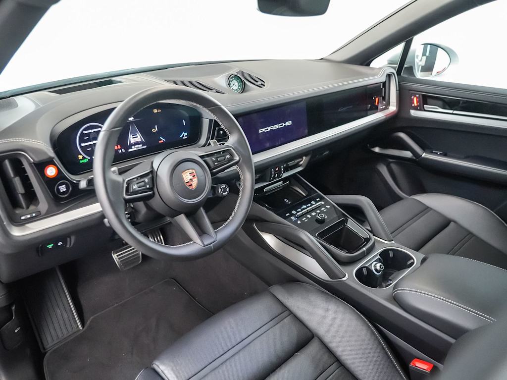 Thumbnail: 2026 Porsche Cayenne - 2
