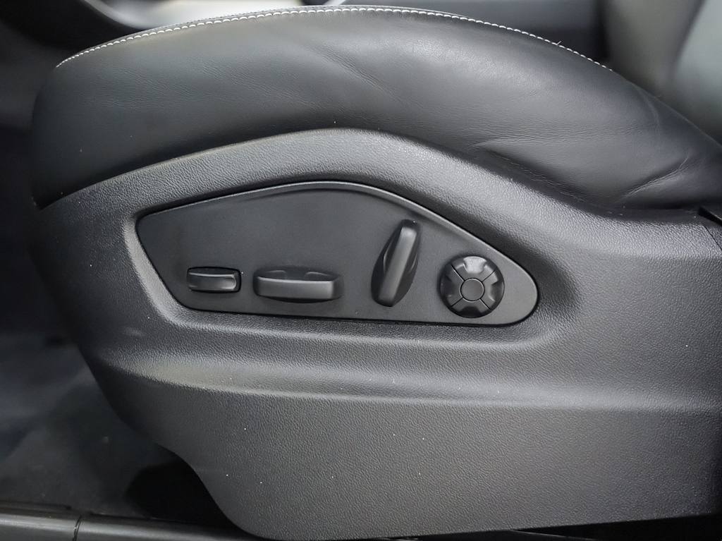 Thumbnail: 2026 Porsche Cayenne - 29