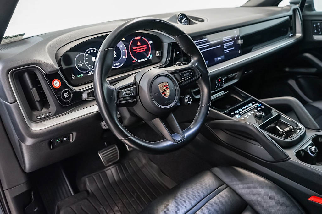 Thumbnail: 2024 Porsche Cayenne - 2