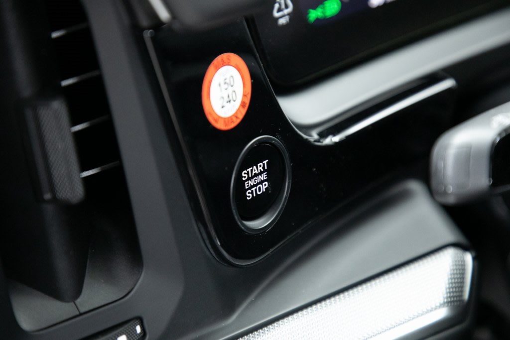 Thumbnail: 2025 Porsche Cayenne - 25