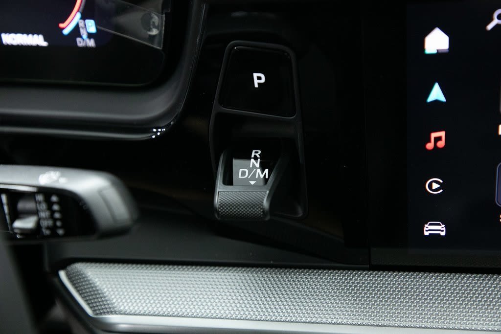 Thumbnail: 2025 Porsche Cayenne - 30