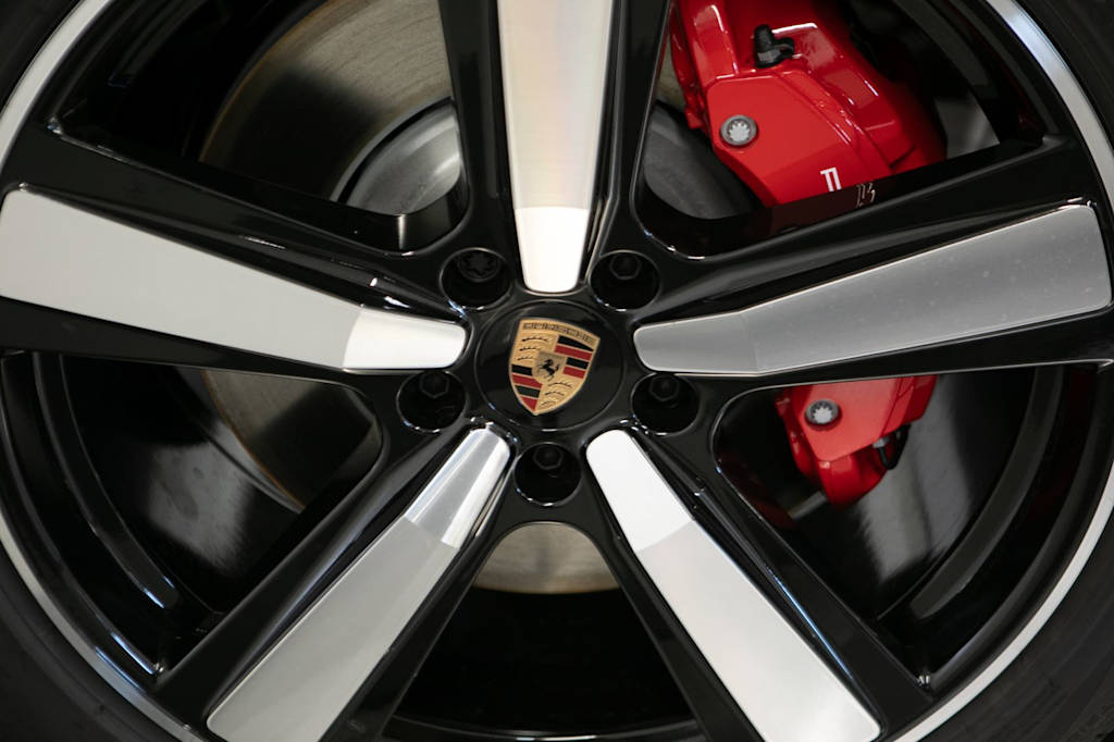 Thumbnail: 2026 Porsche Cayenne - 6