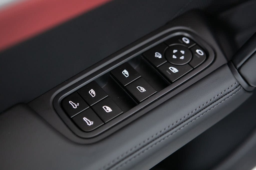 Thumbnail: 2026 Porsche Cayenne - 21