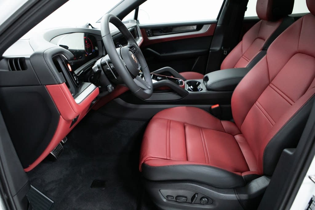 Thumbnail: 2026 Porsche Cayenne - 11