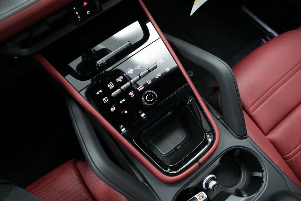 Thumbnail: 2026 Porsche Cayenne - 14