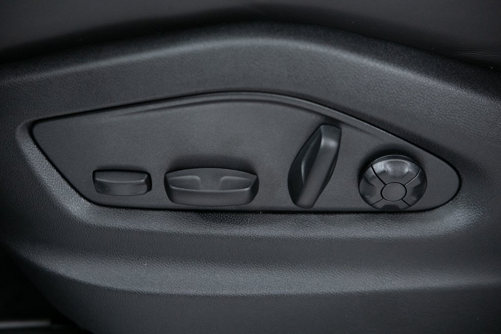 Thumbnail: 2026 Porsche Cayenne - 20