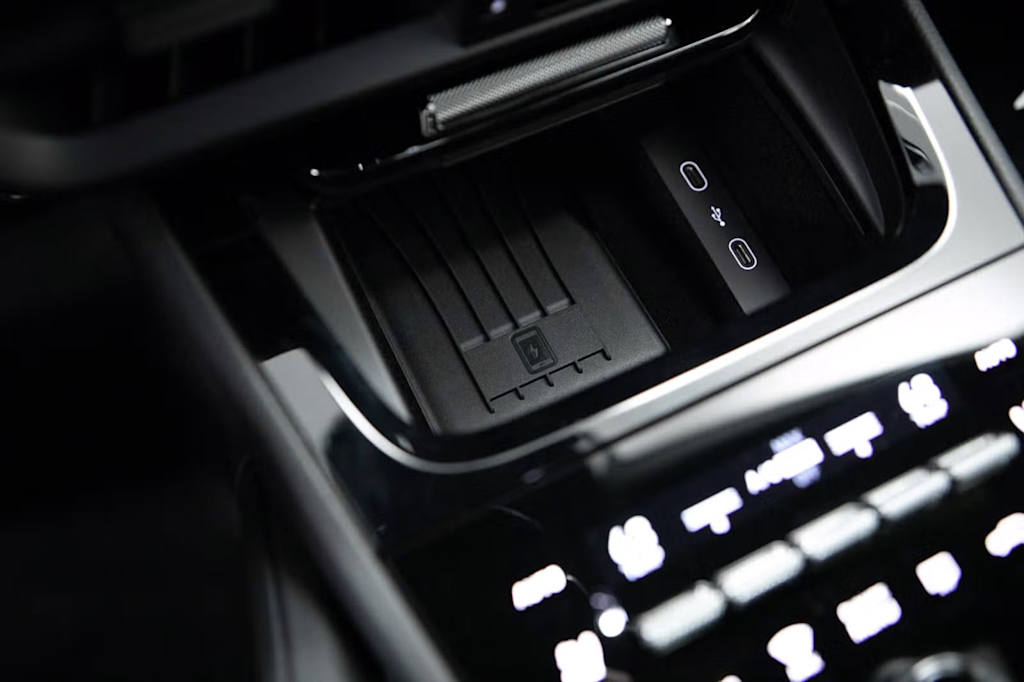 Thumbnail: 2026 Porsche Cayenne - 35