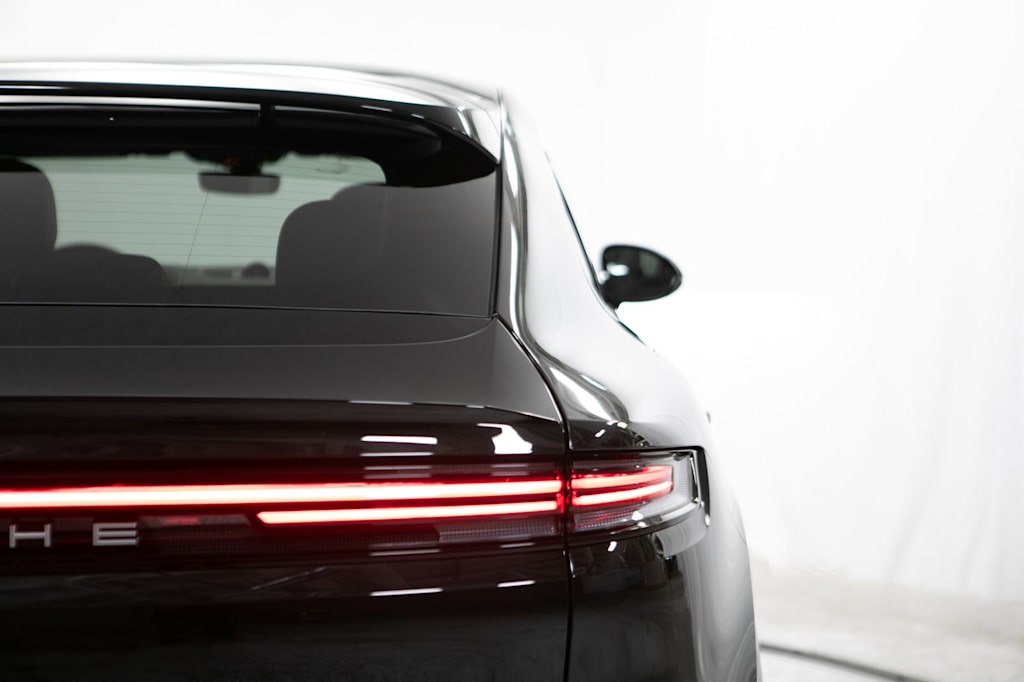 Thumbnail: 2026 Porsche Cayenne - 26