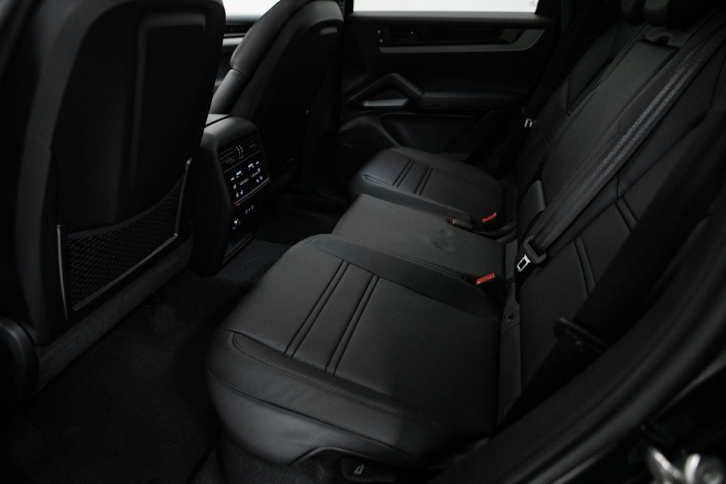 Thumbnail: 2026 Porsche Cayenne - 9