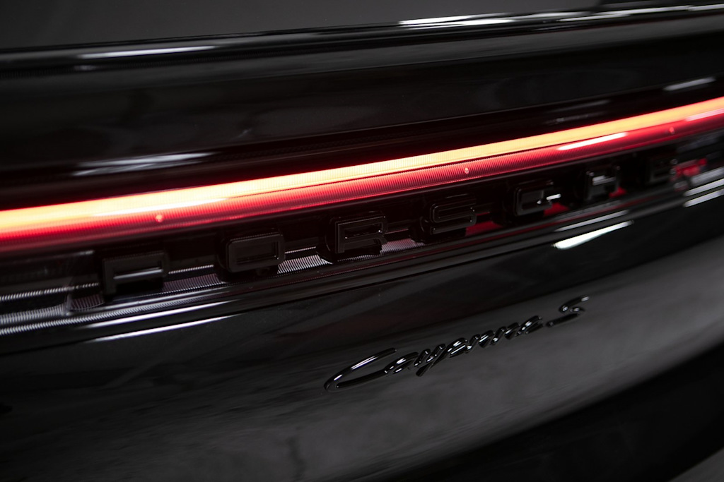 Thumbnail: 2026 Porsche Cayenne - 34