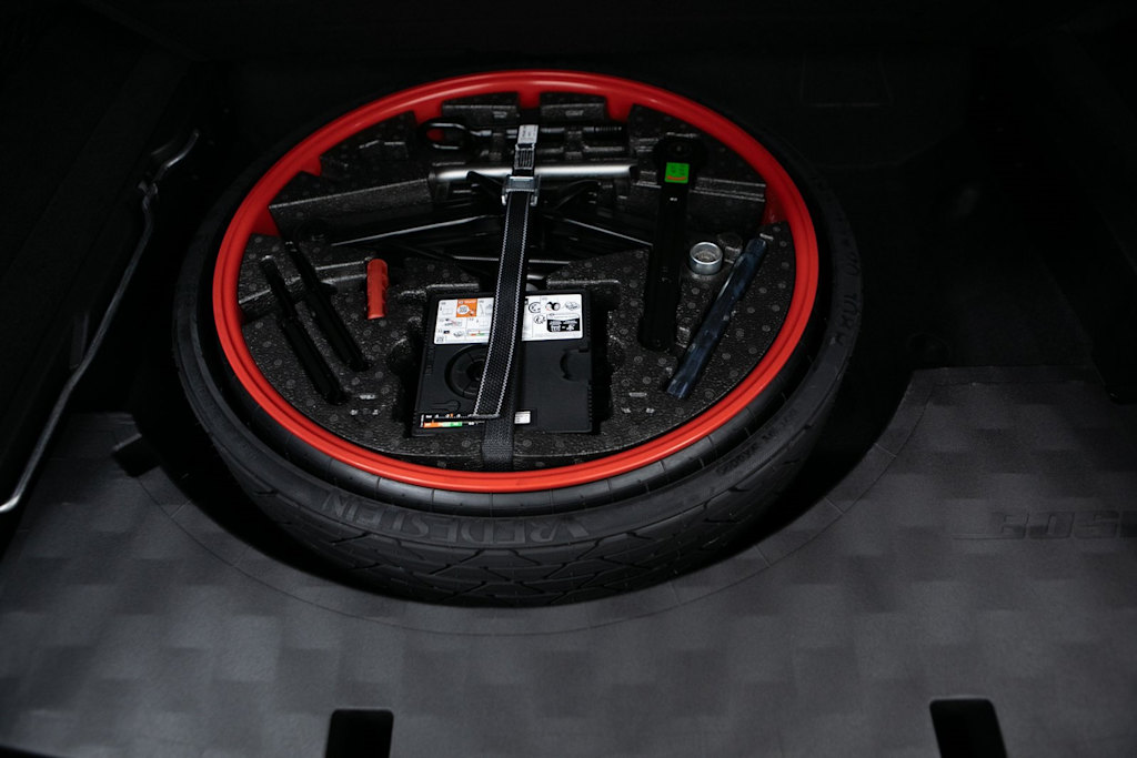 Thumbnail: 2026 Porsche Cayenne - 5