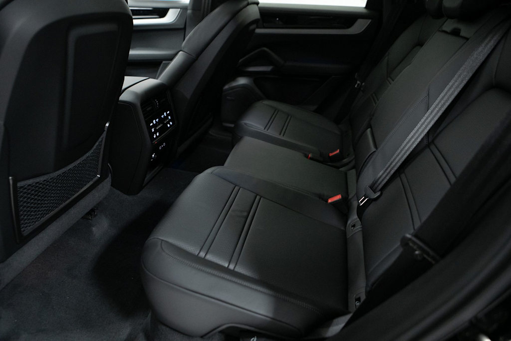 Thumbnail: 2026 Porsche Cayenne - 9