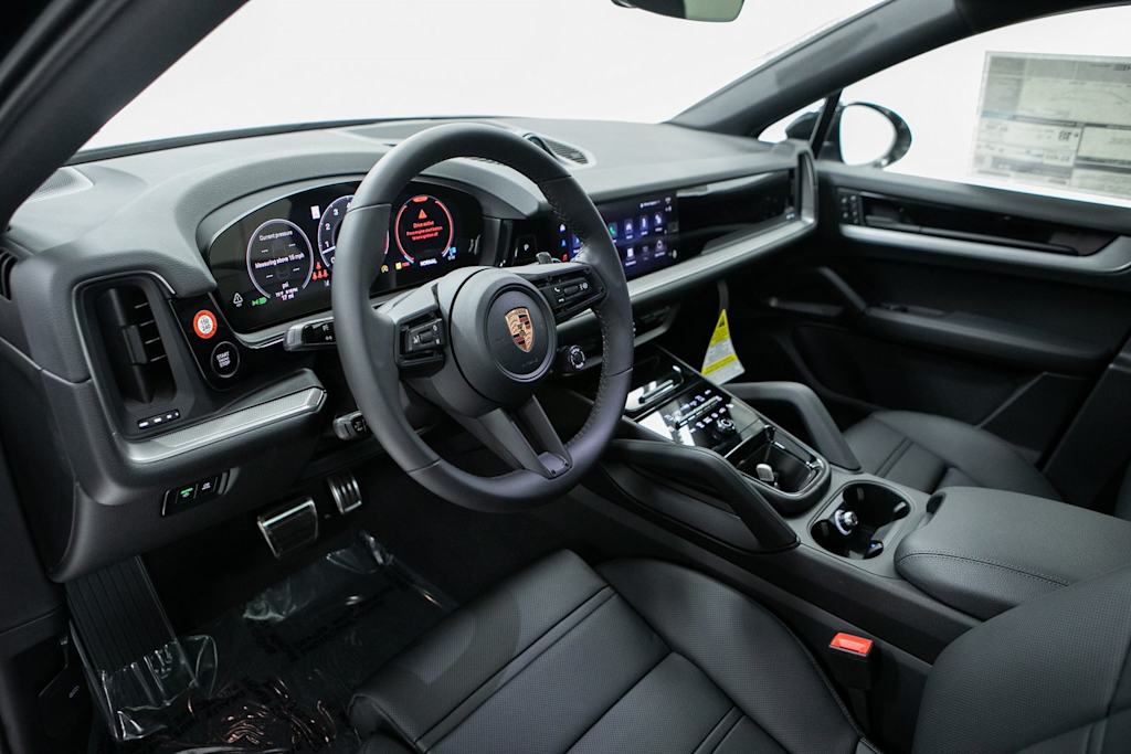 Thumbnail: 2026 Porsche Cayenne - 2