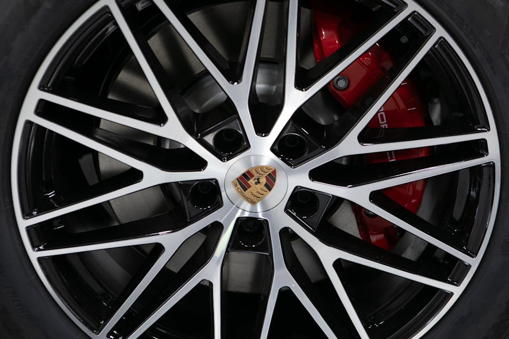 Thumbnail: 2026 Porsche Cayenne - 8