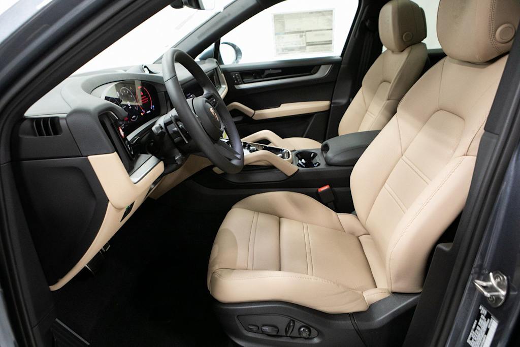 Thumbnail: 2026 Porsche Cayenne - 11