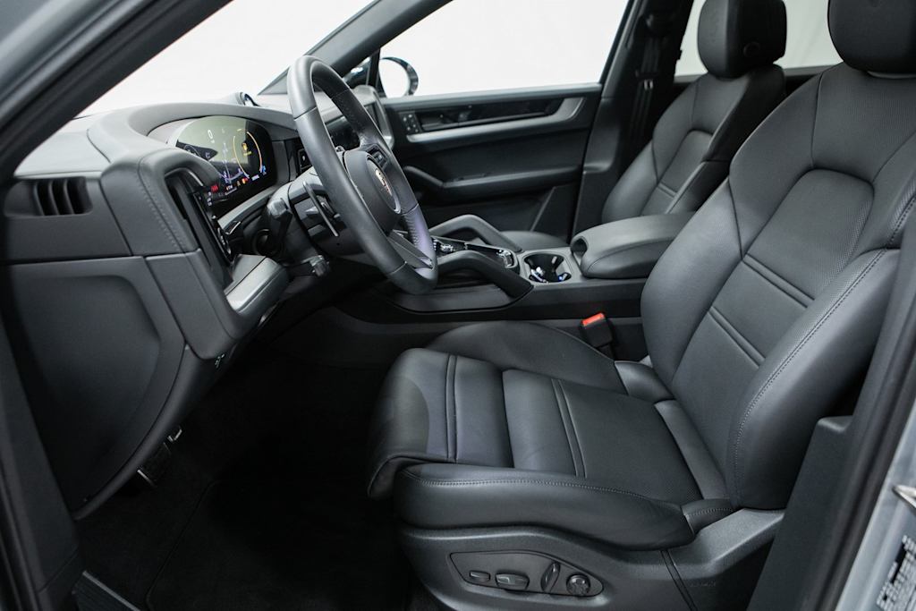 Thumbnail: 2025 Porsche Cayenne - 8