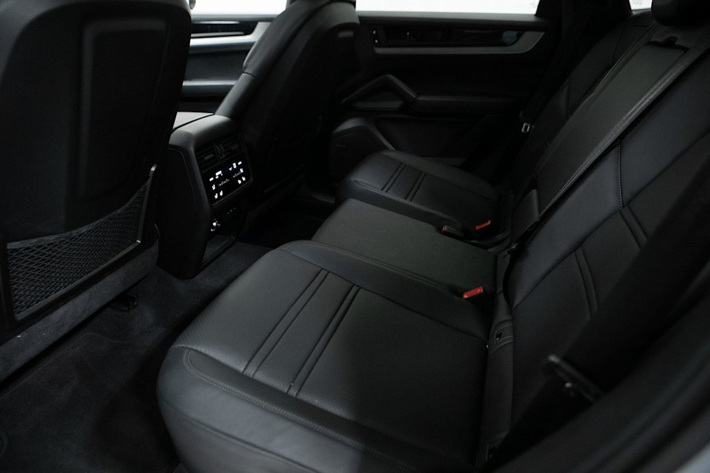 Thumbnail: 2025 Porsche Cayenne - 9